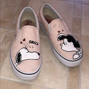 Snoopy vans